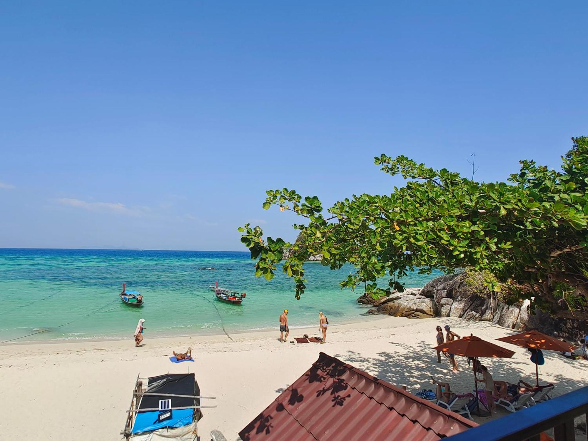 Lipe Sunrise Beach House Exterior photo