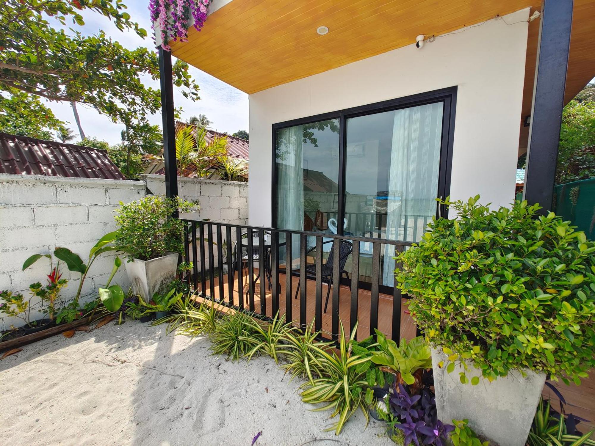 Lipe Sunrise Beach House Exterior photo