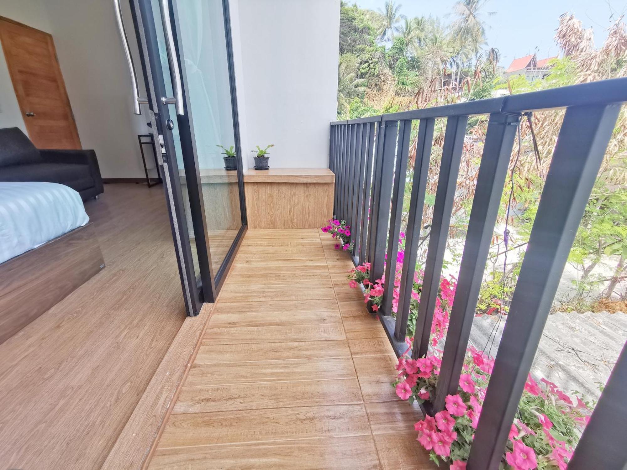 Lipe Sunrise Beach House Exterior photo